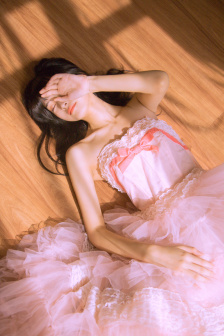 女文工团小吴妈妈